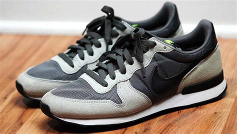 nike internationalist olijf|Nike Internationalist Review and Lookbook (5+ Years Wearing .